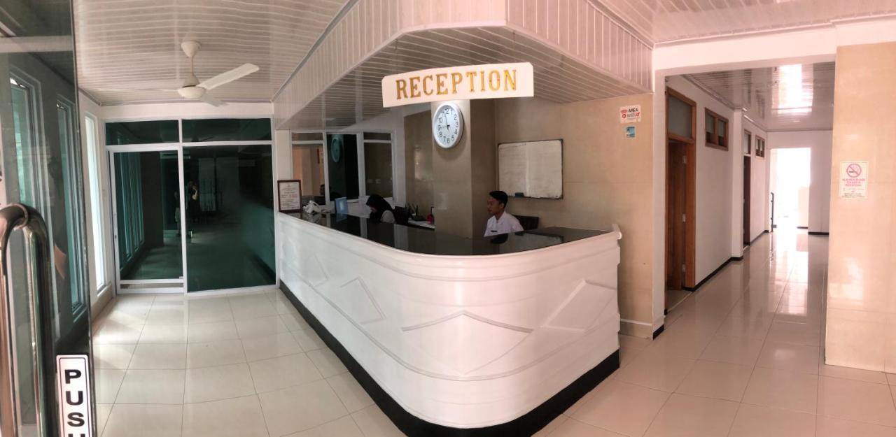 צ'ירבון Aurora Hotel Siliwangi מראה חיצוני תמונה